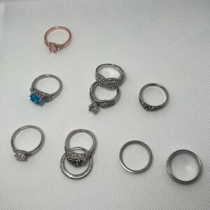 Lots of Fancy/Fashion Rings size 9